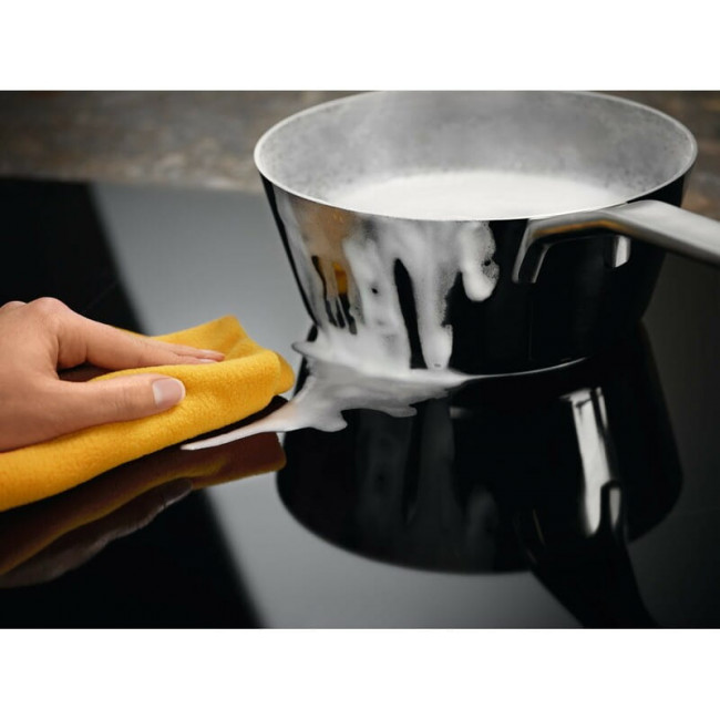 Варильна поверхня Electrolux CIR60430