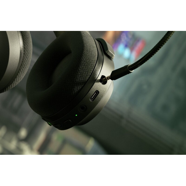 Bluetooth-гарнітура Razer Barracuda Black (RZ04-03790100-R3M1)
