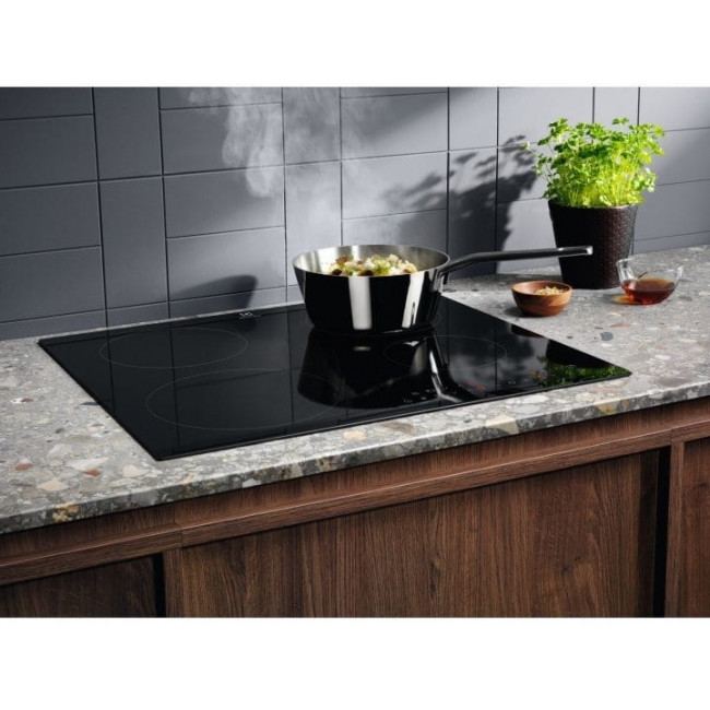 Варильна поверхня Electrolux LIR60433