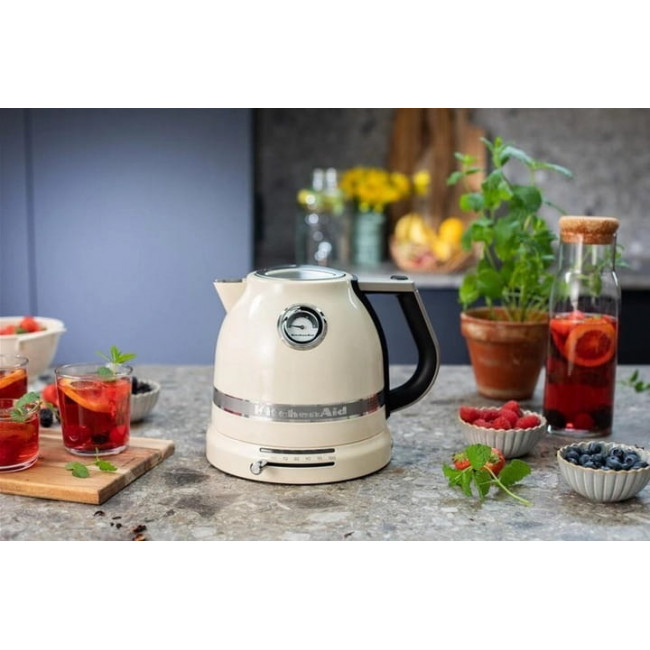 Електрочайник KitchenAid Artisan 5KEK1522EAC Creamy