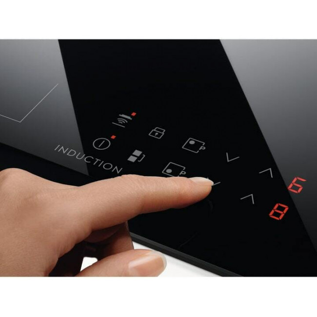 Варильна поверхня Electrolux LIT30230C